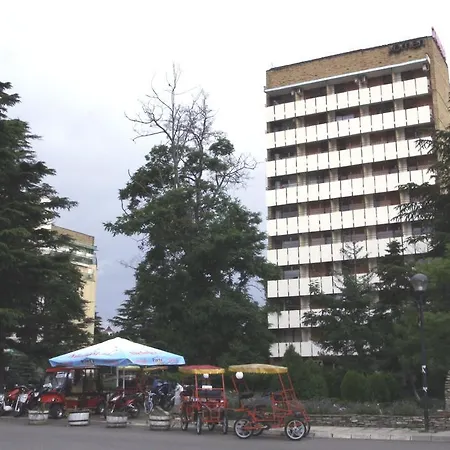 Auberge de jeunesse Tundja